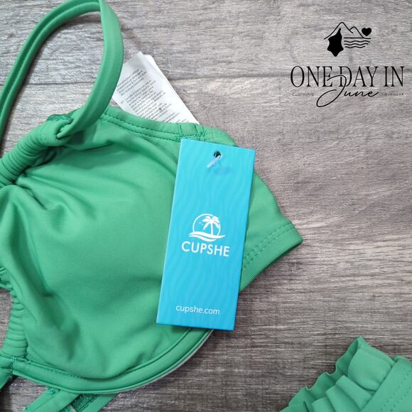 Cupshe High Waist Underwire Ruffle Bikini Swimsuit Size S - Picture 3 of 6
